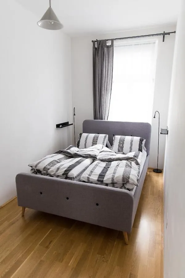 Design Place 1030 Viena 0*,  Austria