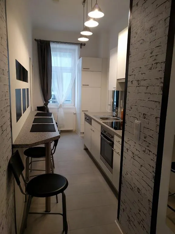 Design Place 1030 Viena 0*,